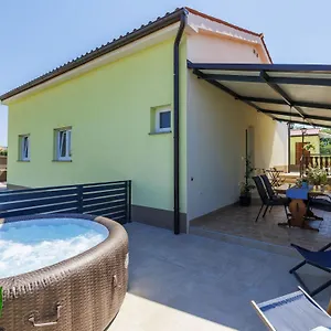  Ferienhaus Branka By Interhome Kroatien